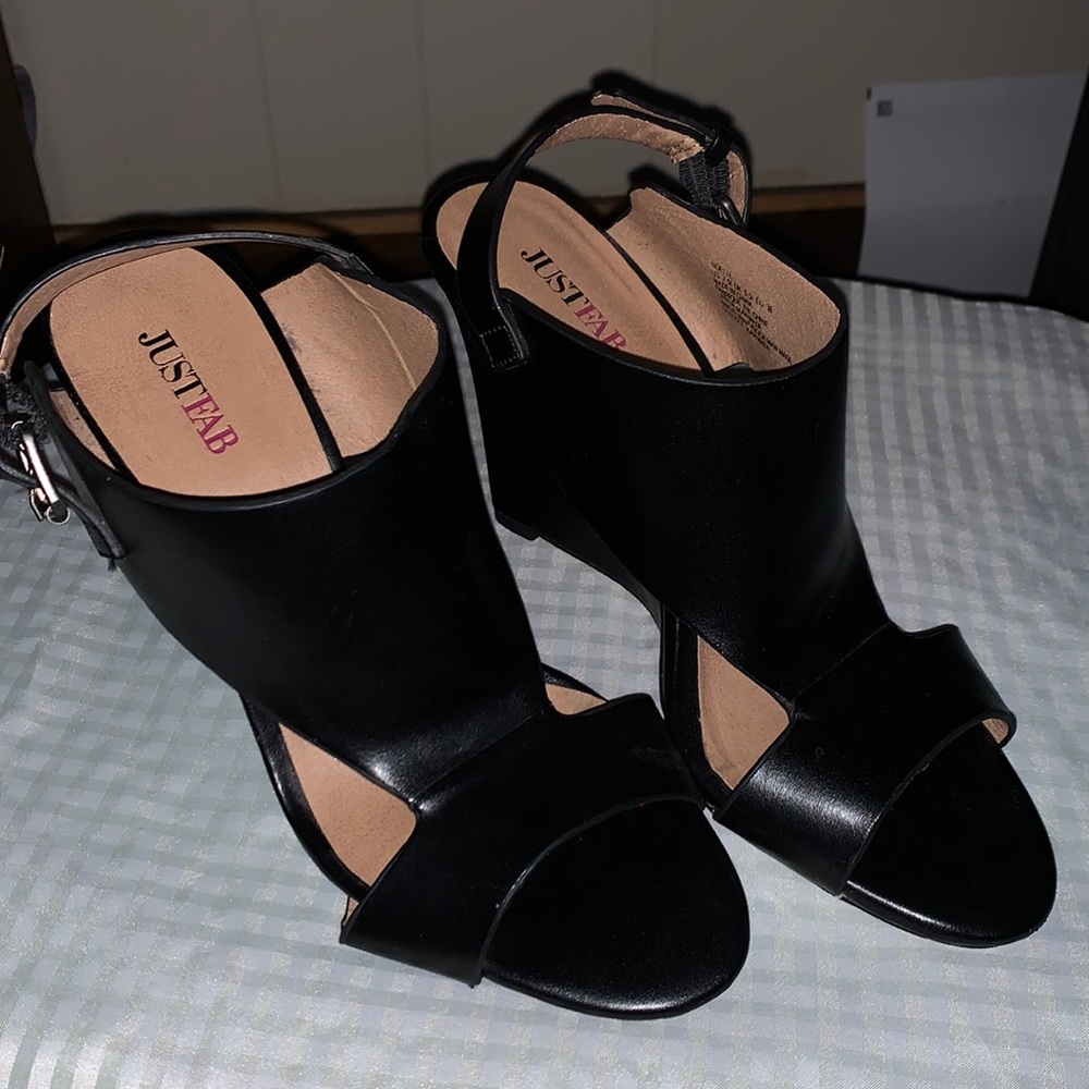 Black wedge sandal